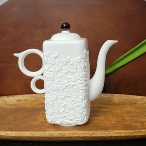 Bone China Tea Pot